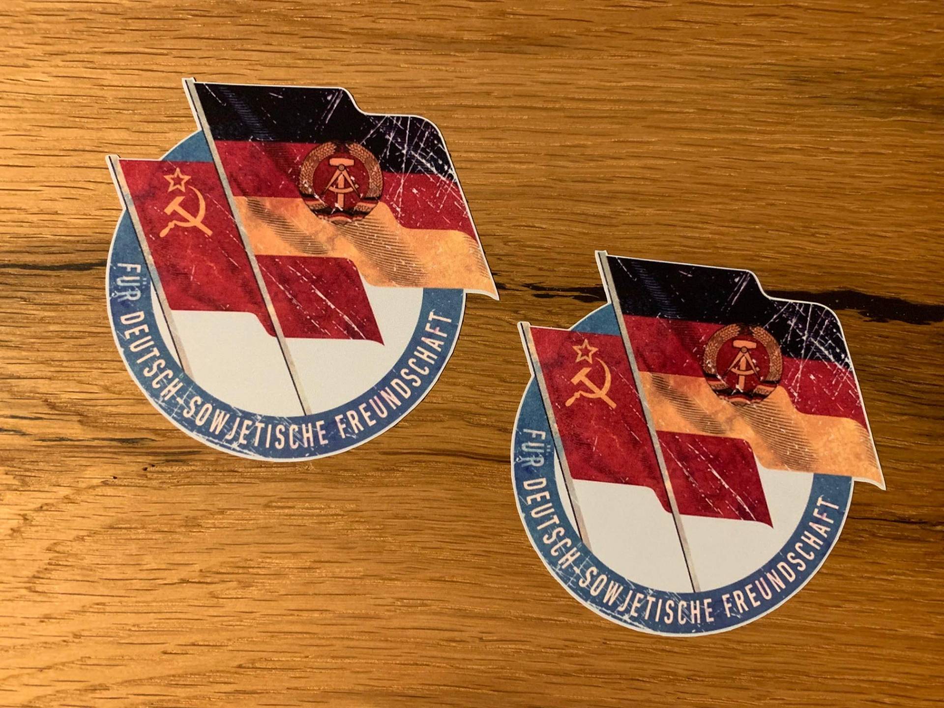 24/7stickers #764 /2X DDR Aufkleber je ca. 9x8,5cm Friedship UDSSR Russland VEB DDR Traktor ZT Landwirtschaft Oldtimer Retro Vintage Osten für Trabant Lada Niva Barkas Simson usw. 24/7stickers #764 /2X DDR Aufkleber je ca. 9x8,5cm Friedship UDSSR Russland VEB DDR Traktor ZT Landwirtschaft Oldtimer Retro Vintage Osten für Trabant Lada Niva Barkas Simson usw. von 24/7stickers