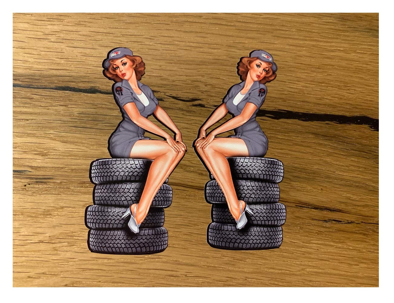 24/7stickers MG352 / 2X Pinup Aufkleber je 4,5 x 9,5 cm Pin Up Girl 50th 60th 70th Rockabilly Garage Werkstatt Sexy Rocker Hotrod USA V8 24/7stickers MG352 / 2X Pinup Aufkleber je 4,5 x 9,5 cm Pin Up Girl 50th 60th 70th Rockabilly Garage Werkstatt Sexy Rocker Hotrod USA V8 von 24/7stickers