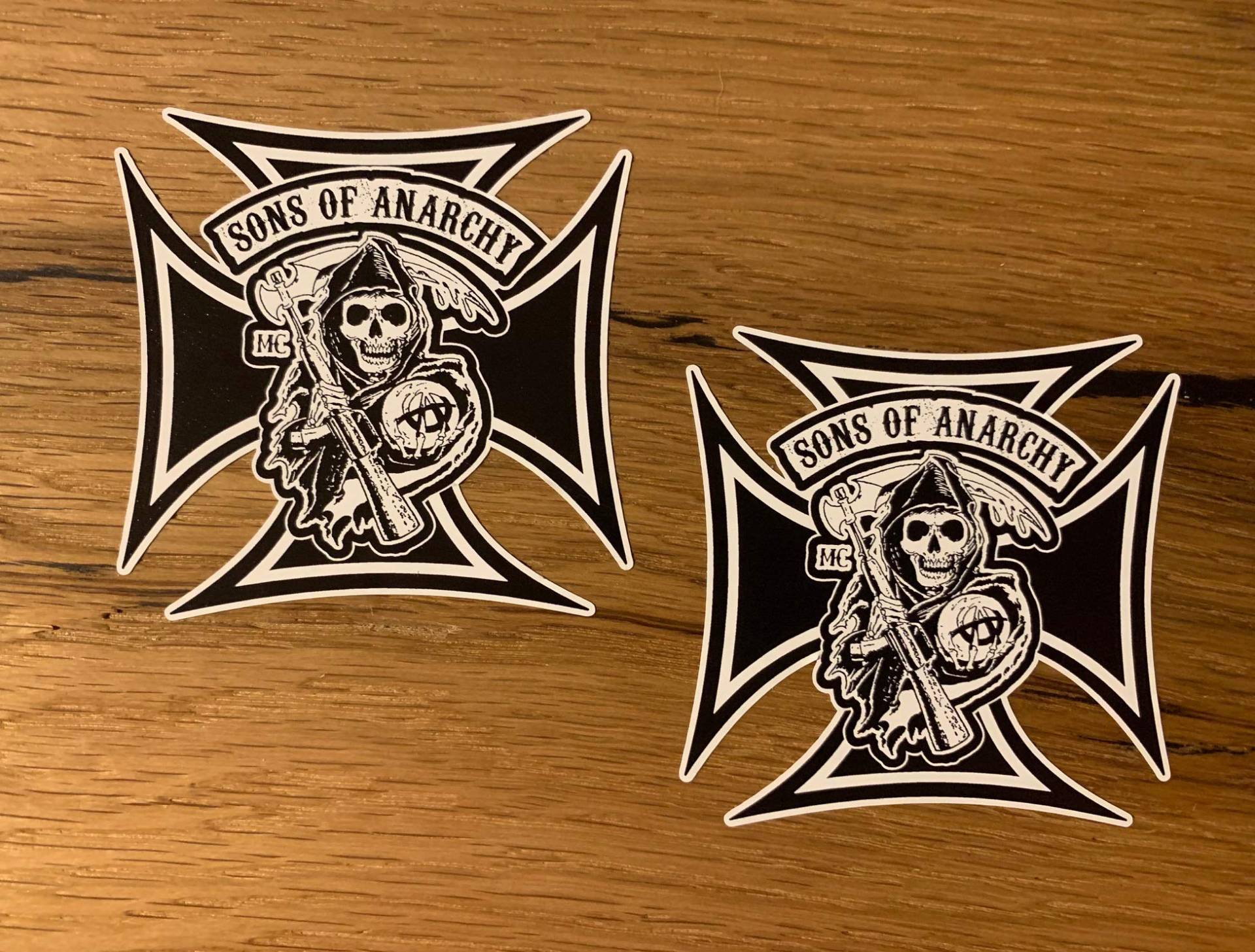 24/7stickers MG410 / 2X SOA Iron Cross Aufkleber Sons of Anarchy je 7x7cm Biker Skull Rocker MC Chopper Old School Vintage Samcro Custom Umbau Bobber Cafe Racer von 24/7stickers