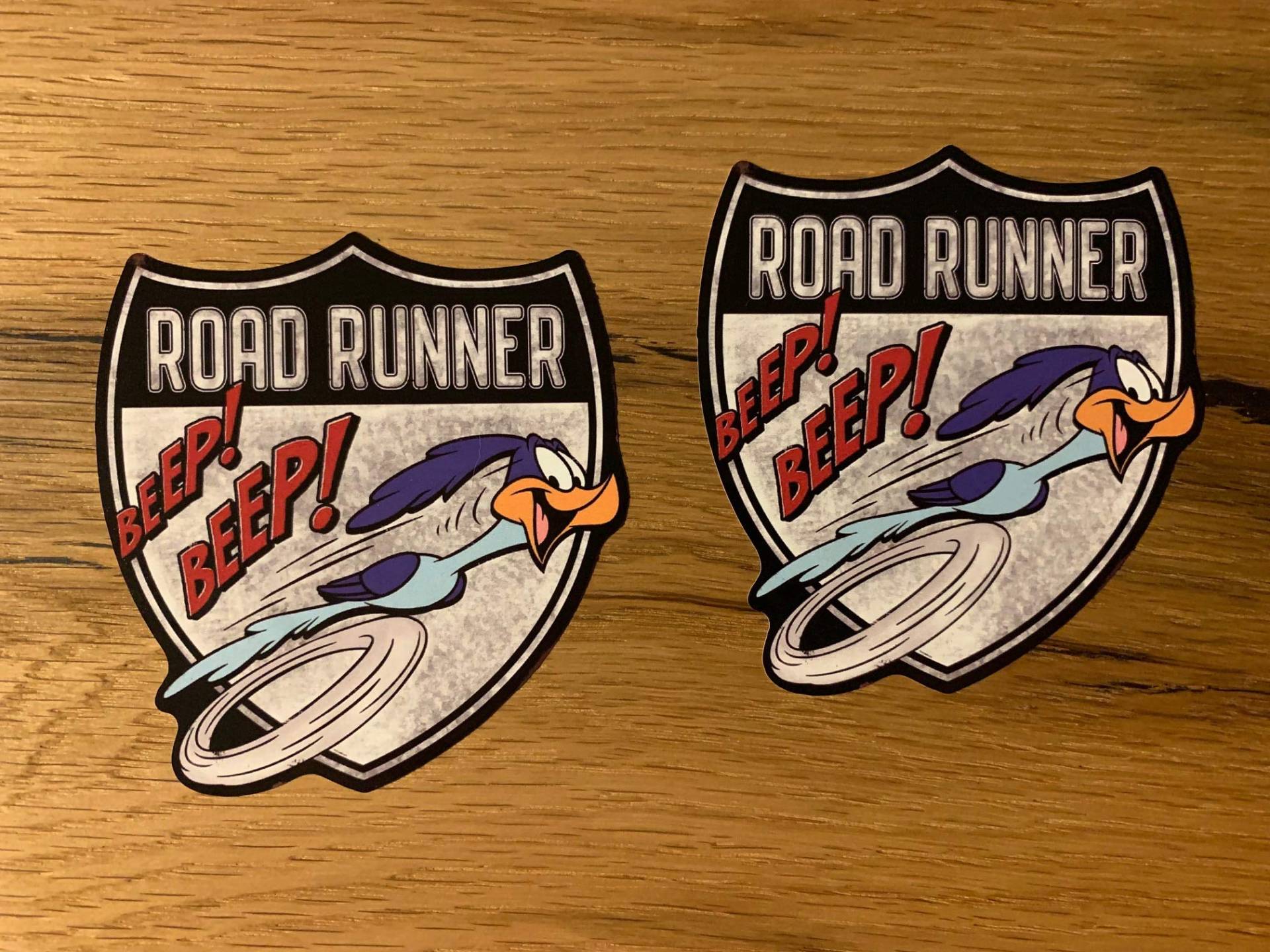 #814 / 2X Road Runner Aufkleber 9x8,5cm Sticker Motorrad Auto Tuning Oldtimer Oldschool Tank Hot Rod V8 V2 Bike Cafe Racer #814 / 2X Road Runner Aufkleber 9x8,5cm Sticker Motorrad Auto Tuning Oldtimer Oldschool Tank Hot Rod V8 V2 Bike Cafe Racer von 24/7stickers