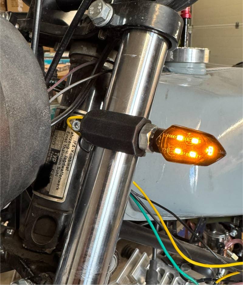 2taktshop 2er SET Blinkerhalter vorn LED Blinker M8 - Simson S50, S51, S70 von 2taktshop