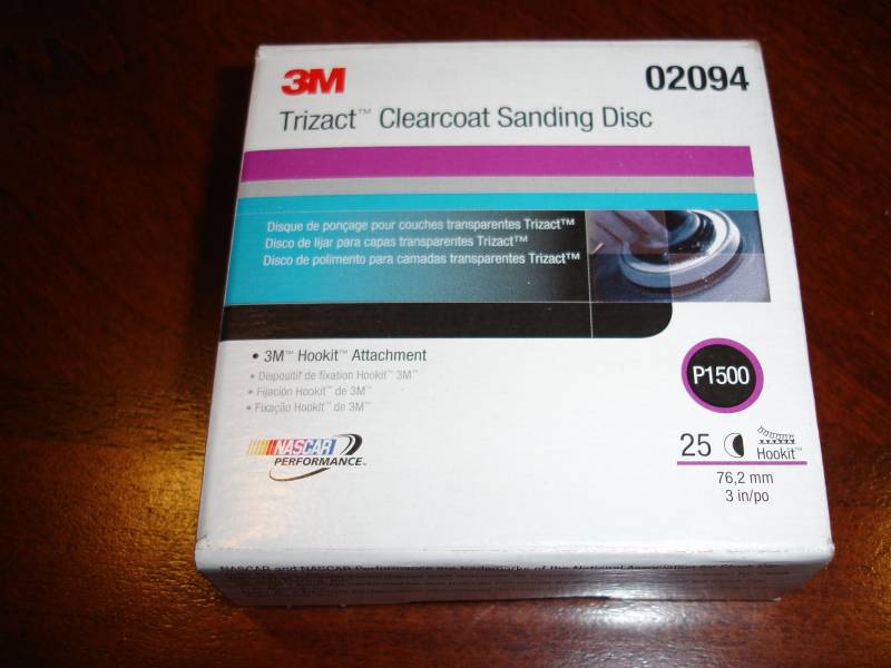 3M Trizact Hookit Klarlack-Schleifscheibe 471LA, 02094, 7,6 cm, P1500, 25 Scheiben pro Karton von 3M