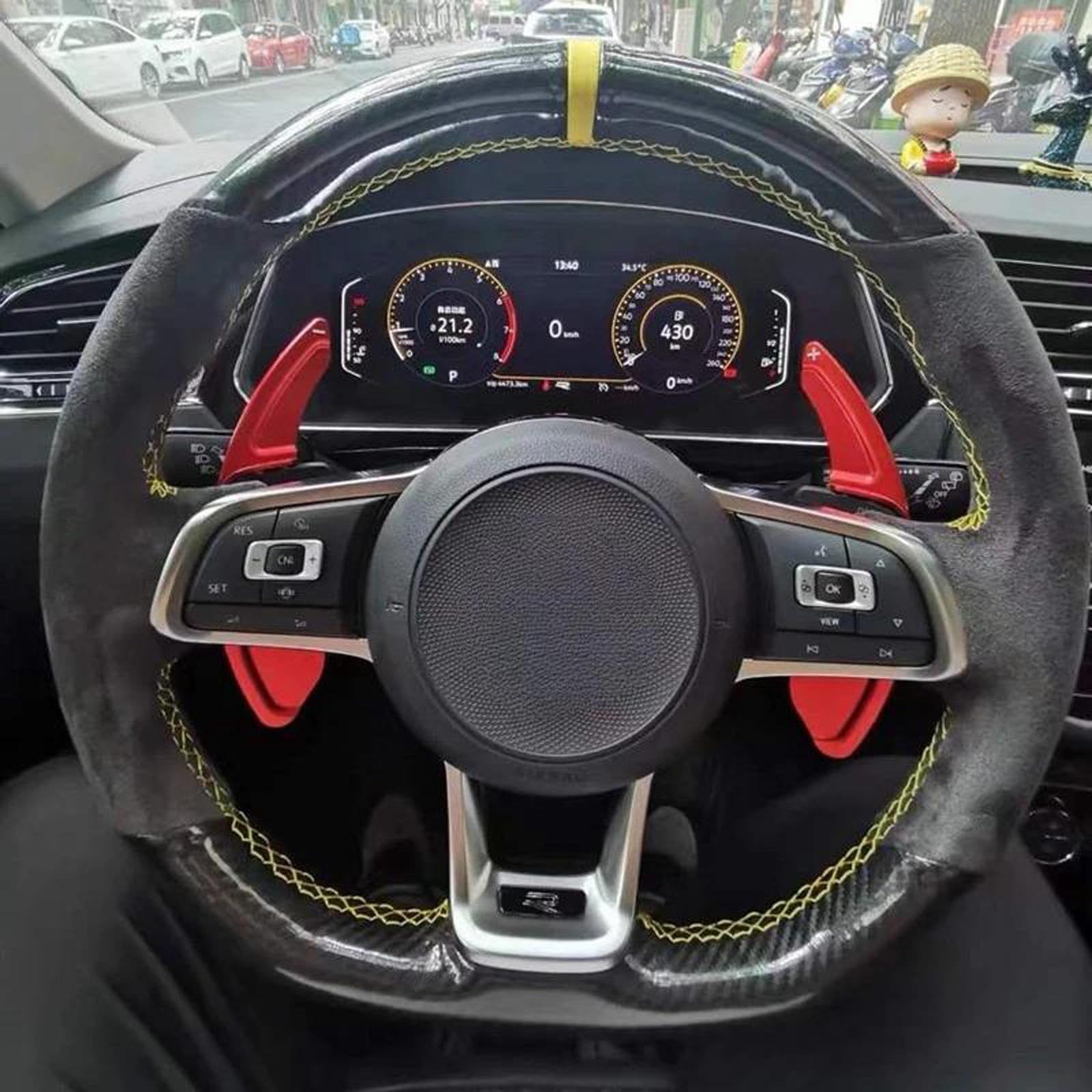 AENQNVK Schwarze Lenkradabdeckung aus Carbonfaser-Wildleder, passend für VW Golf R MK7, Golf 7 GTI, VW Polo GTI, Scirocco 2015 2016 AENQNVK Schwarze Lenkradabdeckung aus Carbonfaser-Wildleder, passend für VW Golf R MK7, Golf 7 GTI, VW Polo GTI, Scirocco 2015 2016 von AENQNVK