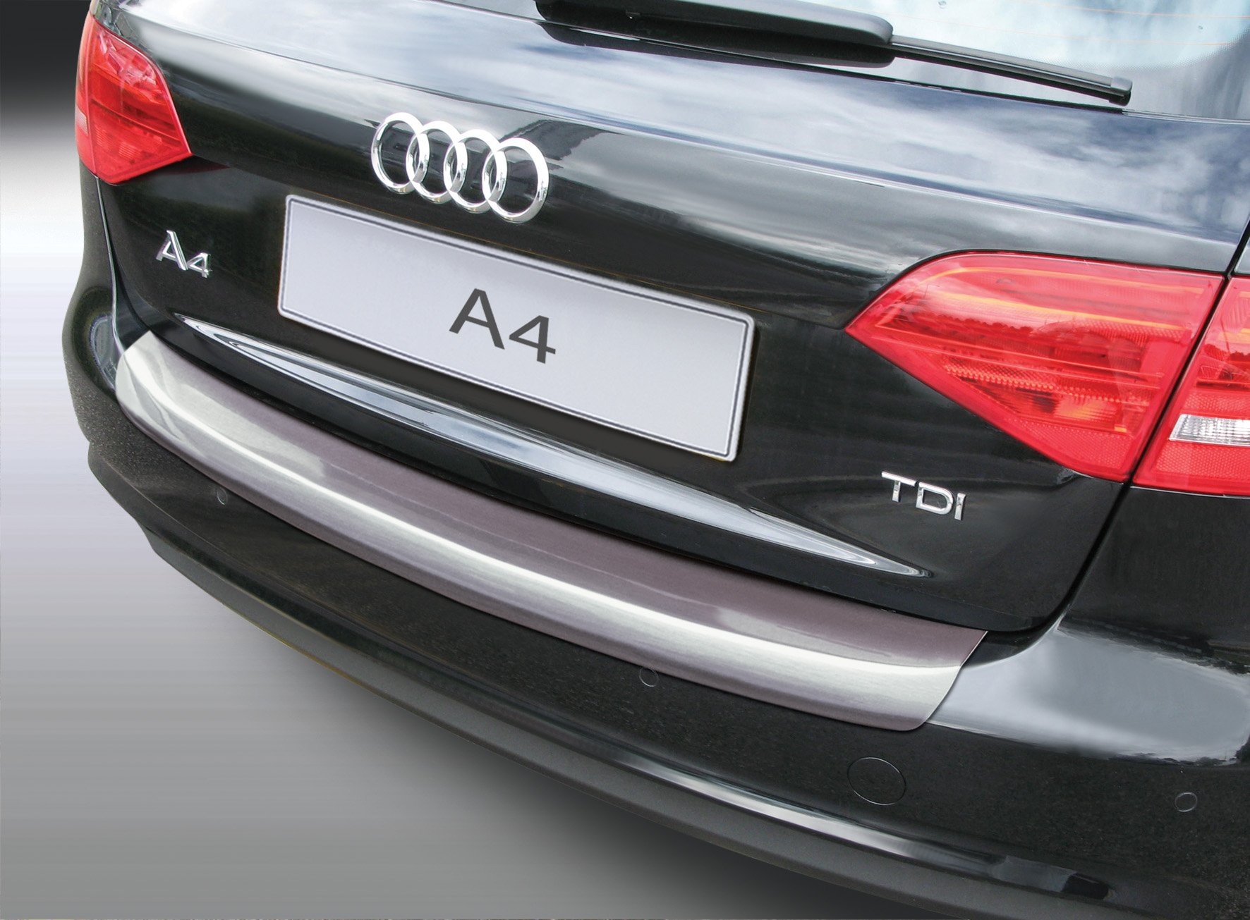 Aroba AR4861 Ladekantenschutz kompatibel mit Audi A4 Allroad Quattro B8 BJ. 02.2012-08.2015 Stoßstangenschutz passgenau mit Abkantung ABS Sonderfarbe Aluminium Gebürstet Optik von AROBA