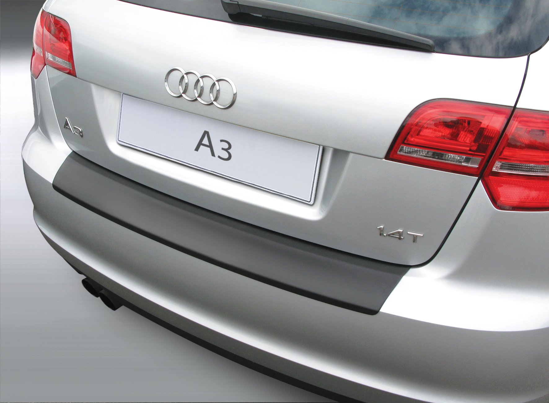 Aroba AR6362 voll Ladekantenschutz passgenau mit Abkantung ABS Sonderfarbe SILBER - für Sportback Aroba AR6362 voll Ladekantenschutz passgenau mit Abkantung ABS Sonderfarbe SILBER - für Sportback von AROBA