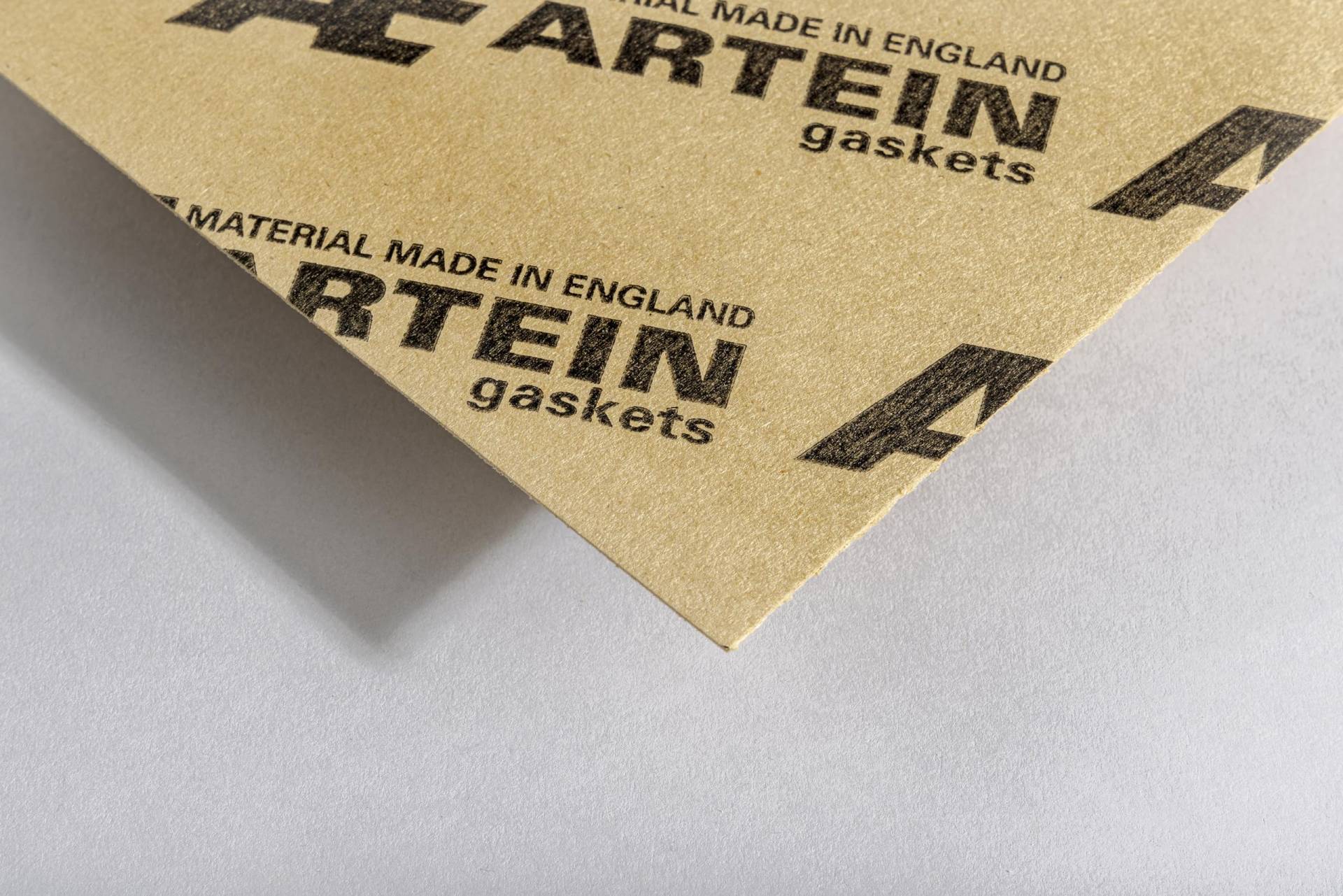 ARTEIN 43670 Dichtungspapier klein gegen Öl und Wasser 0,50 mm (140 x 195 mm) VHPV00000050 von ARTEIN