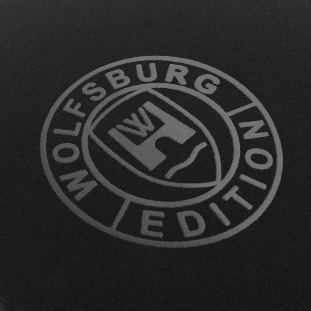 Eight-TEC Velours Schwarze Fußmatten passend für VW Golf 2 mit Logo Wolfsburg Edition WOB und Rand in dunkelgrau Eight-TEC Velours Schwarze Fußmatten passend für VW Golf 2 mit Logo Wolfsburg Edition WOB und Rand in dunkelgrau von AUTOTEPPICH Stylers Wir fertigen Ihre Fußmatten