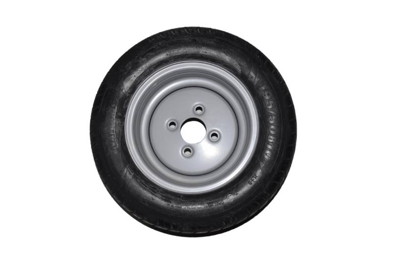 AWD Komplettrad 10 Zoll -18x8.00-10/195/50 B10 Reifen + Felge - Teilung: von AWD