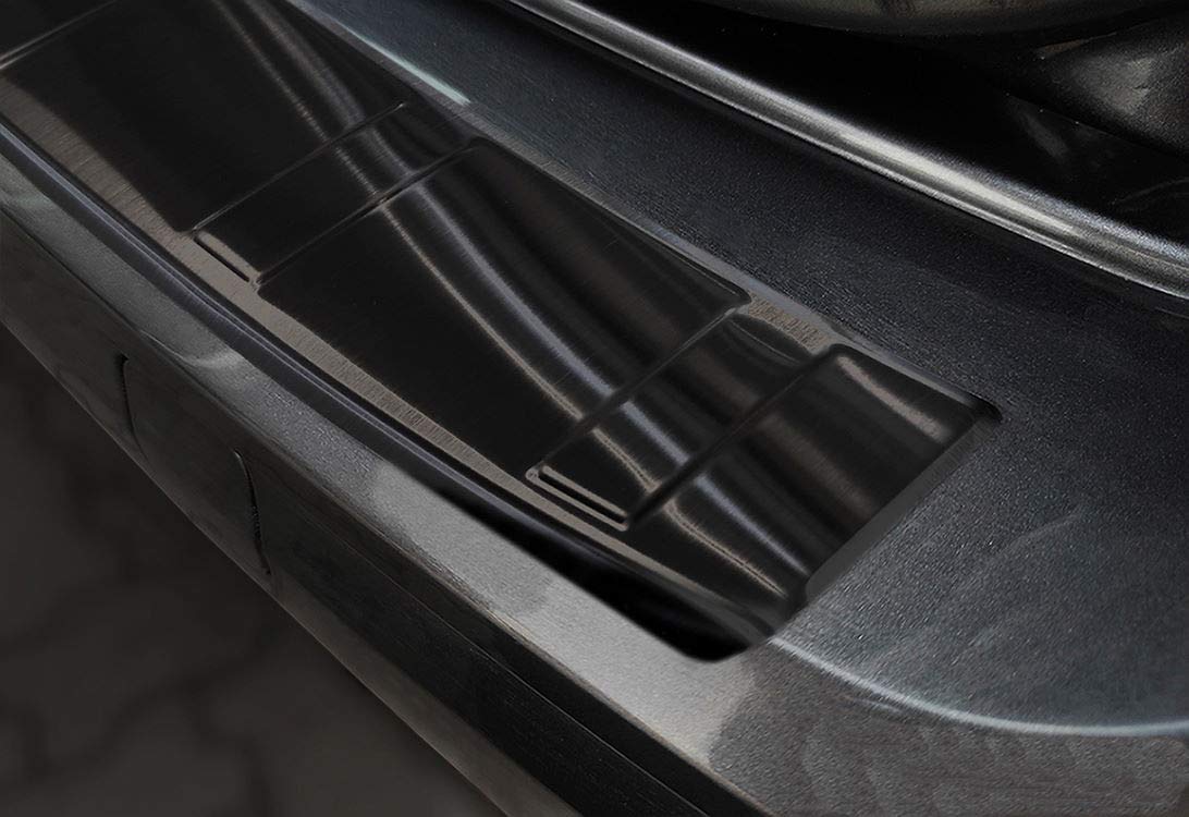 Ladekantenschutz aus Edelstahl in anthrazit mit 3D Abkantung passend für VW Caddy V ab 11/2020/Ford Tourneo Connect ab 5/2022 AZUGA AZ30000039 von AZUGA