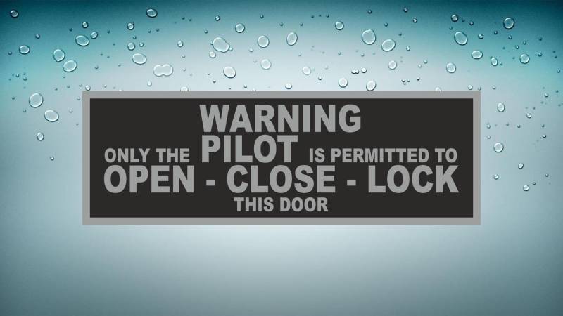 Akachafactory Aufkleber Warning Only Pilot Cockpit von Akachafactory