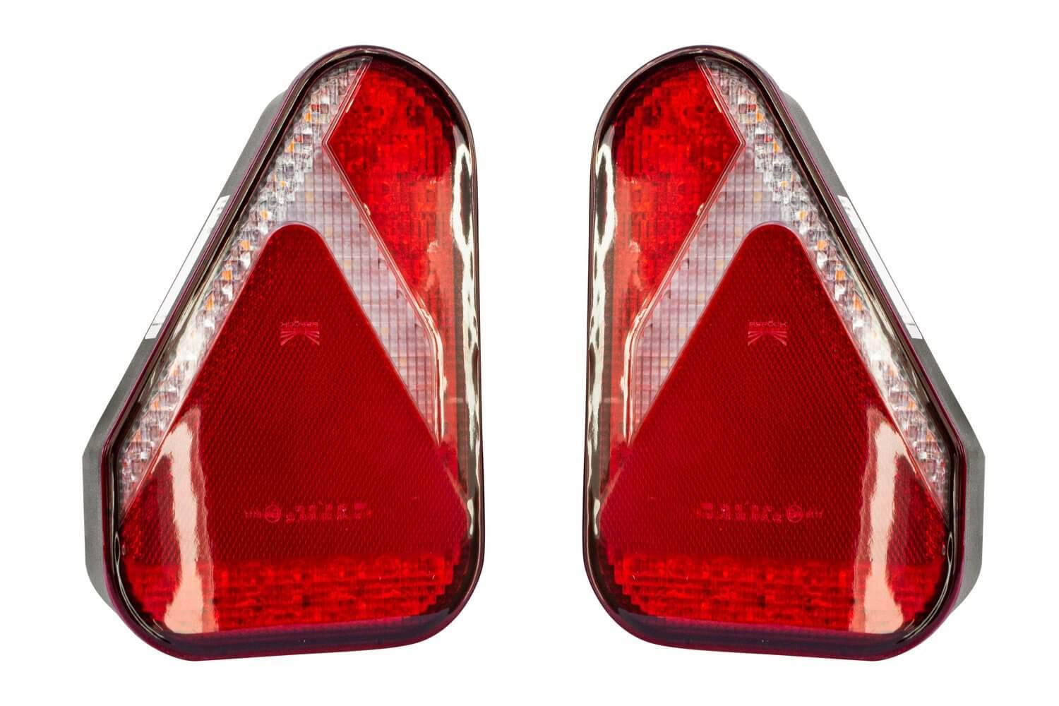 UNITRAILER Set: 2X Rückleuchten Aspöck Earpoint LED 5-polig Links und RECHTS UNITRAILER Set: 2X Rückleuchten Aspöck Earpoint LED 5-polig Links und RECHTS von Aspöck