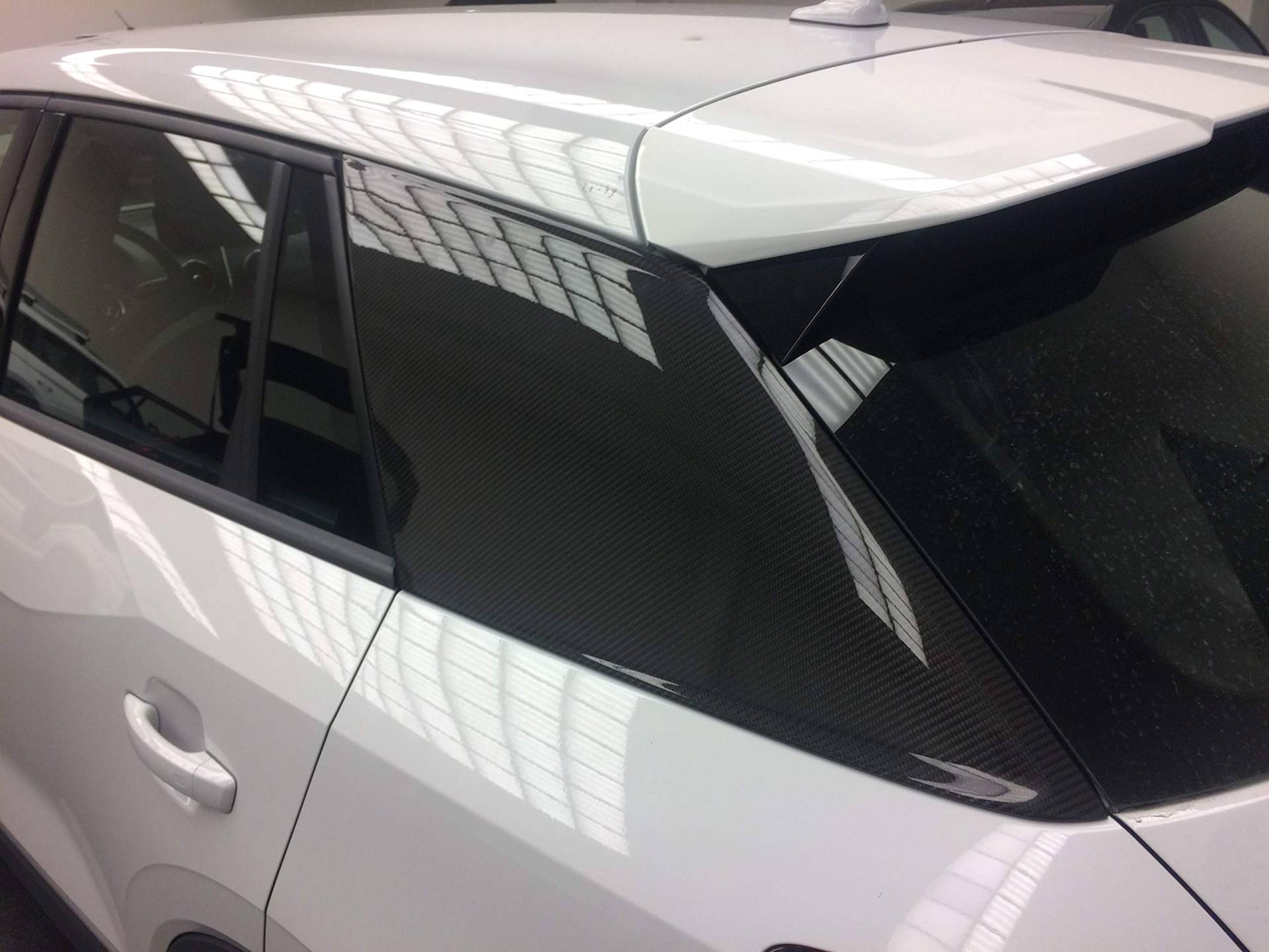 Audi 81A071350A 3Q0 Carbon Blades C-Säule Exterieur Tuning Blendensatz links rechts Audi 81A071350A 3Q0 Carbon Blades C-Säule Exterieur Tuning Blendensatz links rechts von Audi