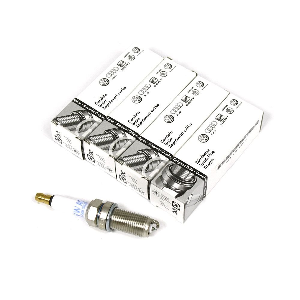 Original Audi RS3 TTRS RSQ3 Zündkerzen 5x Set LongLife 2.5L TFSI 5-Zylinder 079905626L Original Audi RS3 TTRS RSQ3 Zündkerzen 5x Set LongLife 2.5L TFSI 5-Zylinder 079905626L von Audi