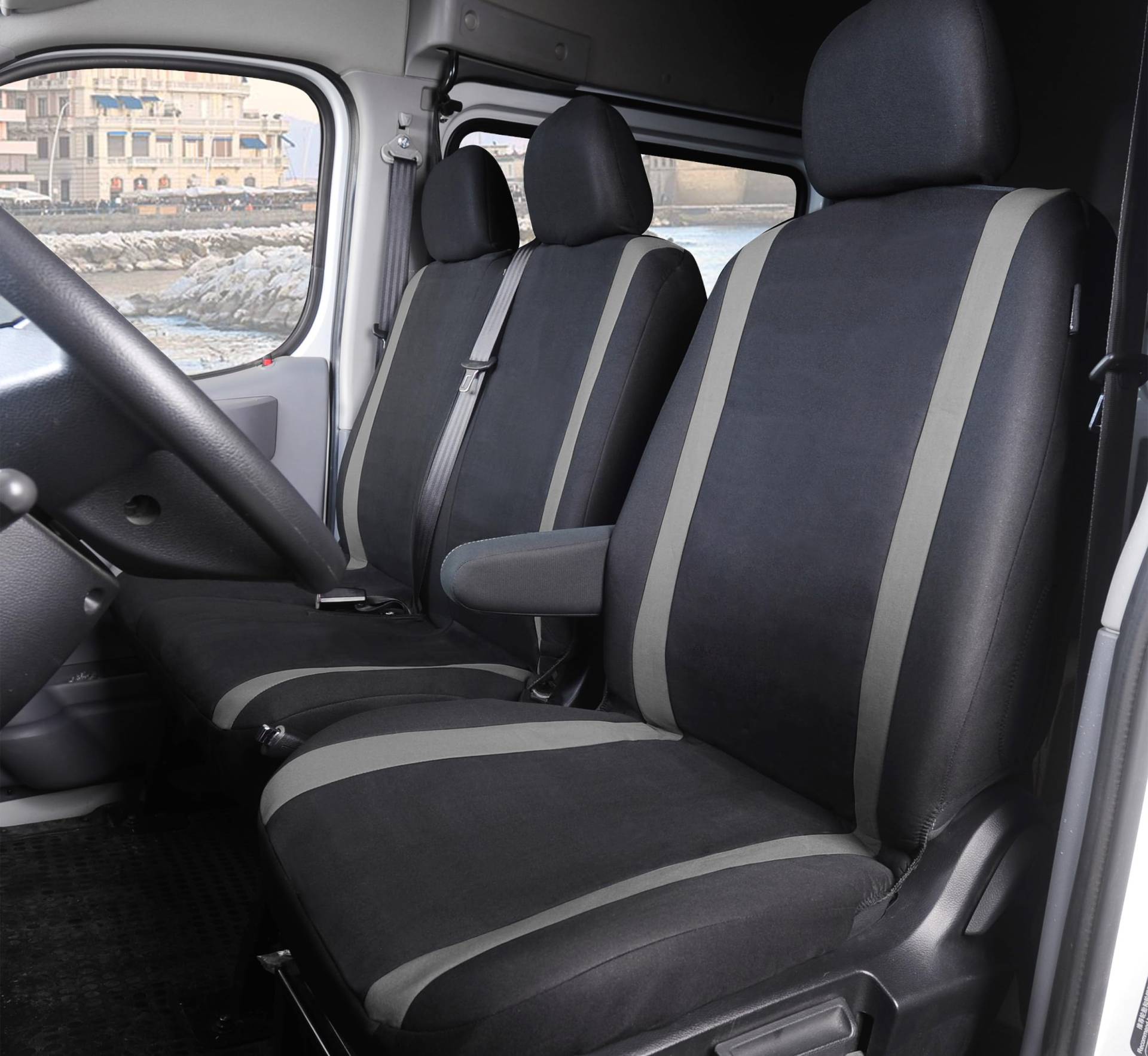 Auto Accessori Lupex Universelle Autositzbezüge für Transporter und LKWs, 3-Sitzer, vorne 2+1, kompatibel mit Armlehne (Schwarz - Grau, LS30 Polyester) Auto Accessori Lupex Universelle Autositzbezüge für Transporter und LKWs, 3-Sitzer, vorne 2+1, kompatibel mit Armlehne (Schwarz - Grau, LS30 Polyester) von Auto Accessori Lupex