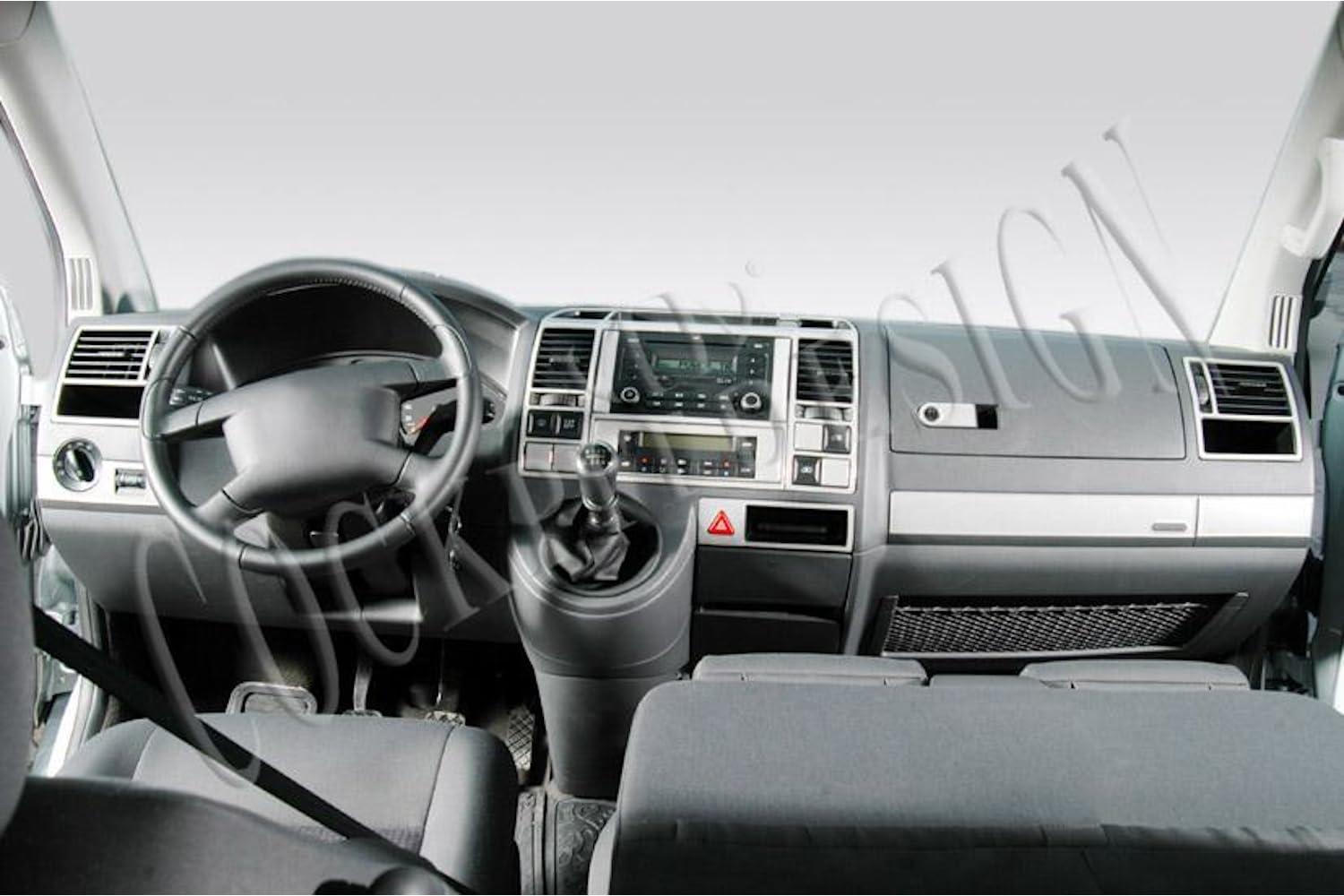 AUTOKLEIDUNG® Cockpit Dekor kompatibel mit Volkswagen Transporter/Carevelle T5 Baujahr 08/2003-08/2009 31 Teile | 3D Aluminium Optik von Autokleidung