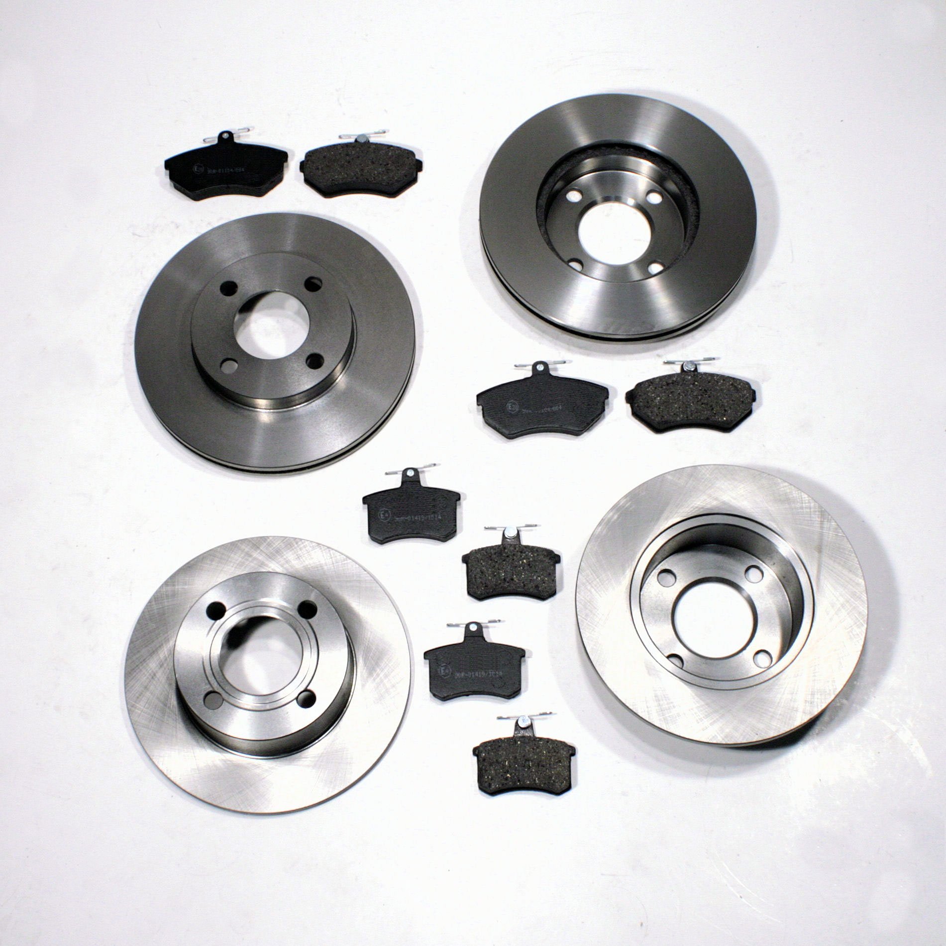 Autoparts-Online Set 60003669 Bremsscheiben/Bremsen + Bremsbeläge vorne + hinten Autoparts-Online Set 60003669 Bremsscheiben/Bremsen + Bremsbeläge vorne + hinten von Autoparts-Online