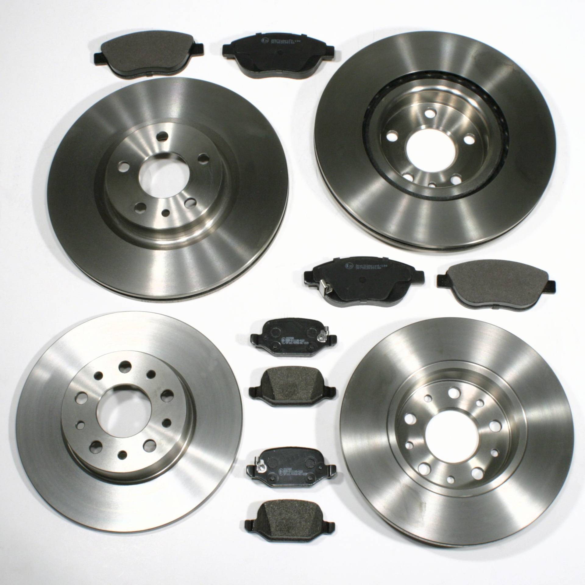 Autoparts-Online Set 60012541 Bremsscheiben/Bremsen + Bremsbeläge für vorne + hinten Autoparts-Online Set 60012541 Bremsscheiben/Bremsen + Bremsbeläge für vorne + hinten von Autoparts-Online