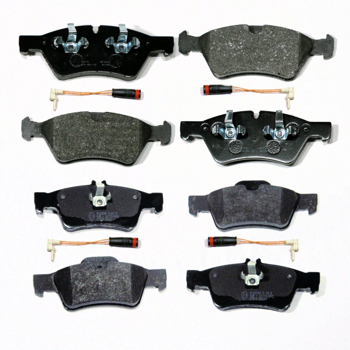 Bremsbeläge Bremsklötze + Sensoren für vorne + hinten Bremsbeläge Bremsklötze + Sensoren für vorne + hinten von Autoparts-Online