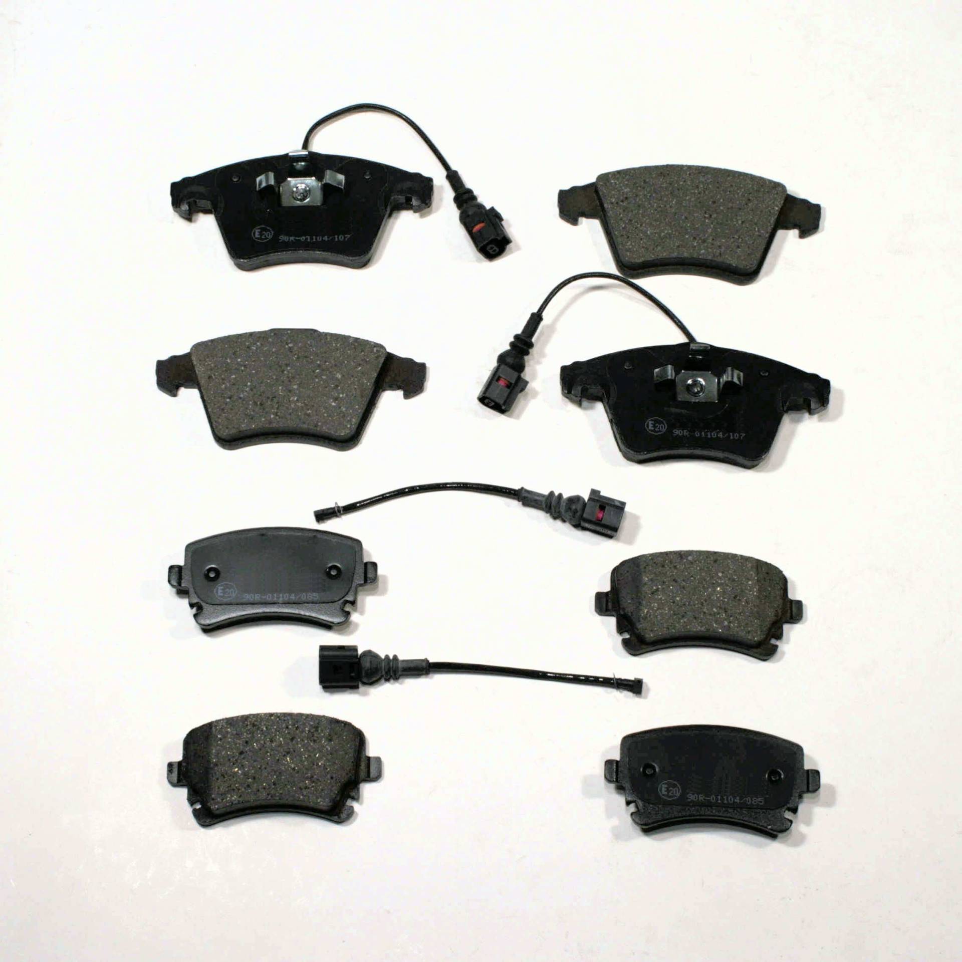 Autoparts-Online Bremsbeläge VW T5 TRANSPORTER / MULTIVAN / BUS / PRITSCHE - Vorn + Hinten (4 Stück pro Achse, inkl. 2 Bremsverschleißwarnkabel, ECE R90 geprüft) Autoparts-Online Bremsbeläge VW T5 TRANSPORTER / MULTIVAN / BUS / PRITSCHE - Vorn + Hinten (4 Stück pro Achse, inkl. 2 Bremsverschleißwarnkabel, ECE R90 geprüft) von Autoparts-Online