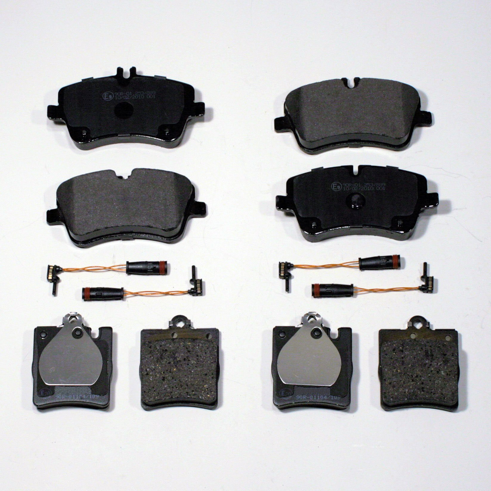 Bremsklötze/Bremsbeläge/Bremsen vorne + hinten Bremsklötze/Bremsbeläge/Bremsen vorne + hinten von Autoparts-Online
