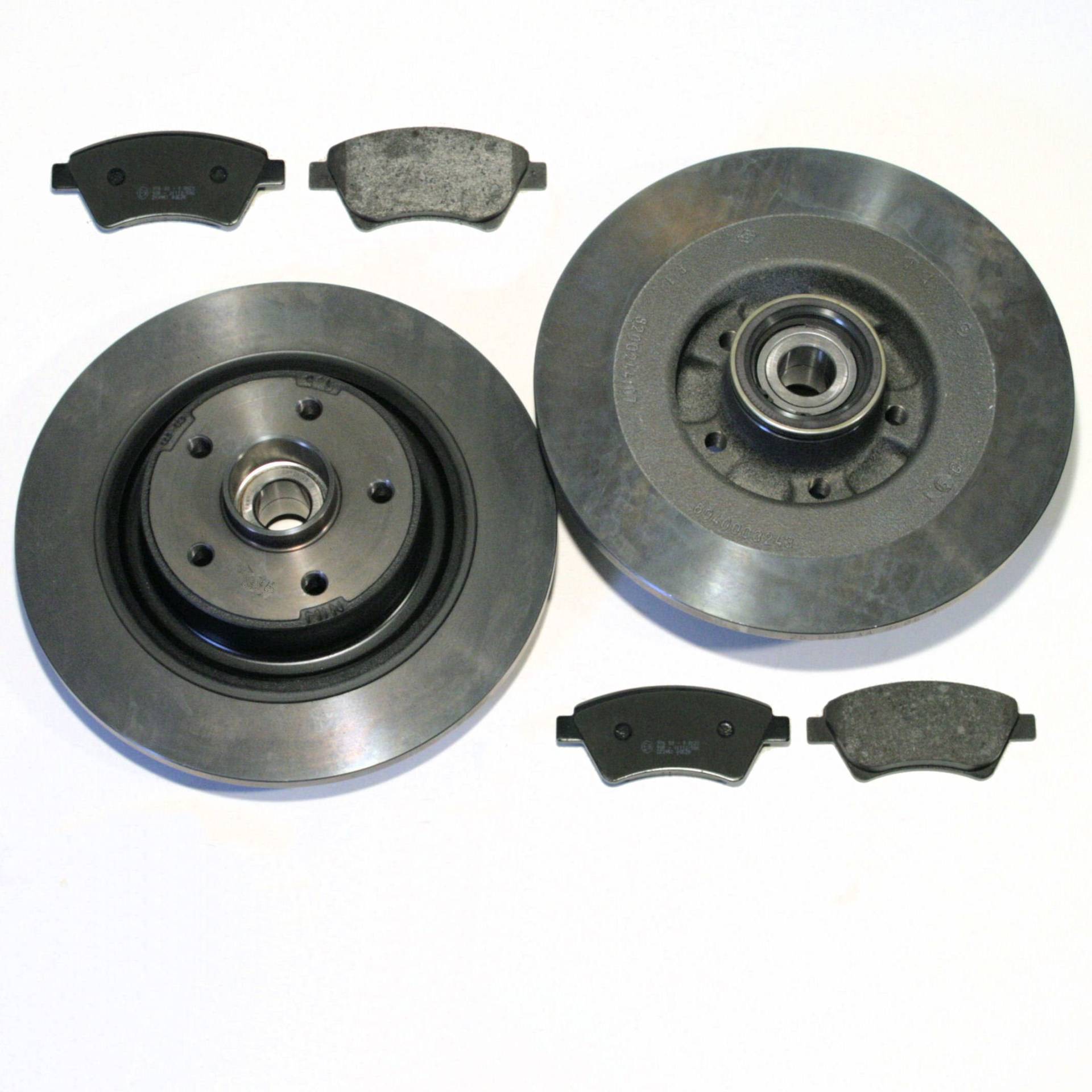 Bremsscheiben/Bremsen + Beläge + Radlager + ABS-Ringe für hinten/für die Hinterachse Bremsscheiben/Bremsen + Beläge + Radlager + ABS-Ringe für hinten/für die Hinterachse von Autoparts-Online