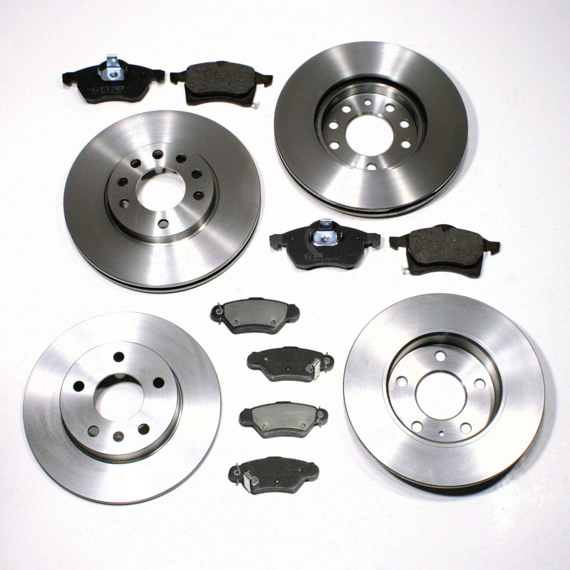Bremsscheiben/Bremsen + Bremsbeläge für vorne und hinten Bremsscheiben/Bremsen + Bremsbeläge für vorne und hinten von Autoparts-Online