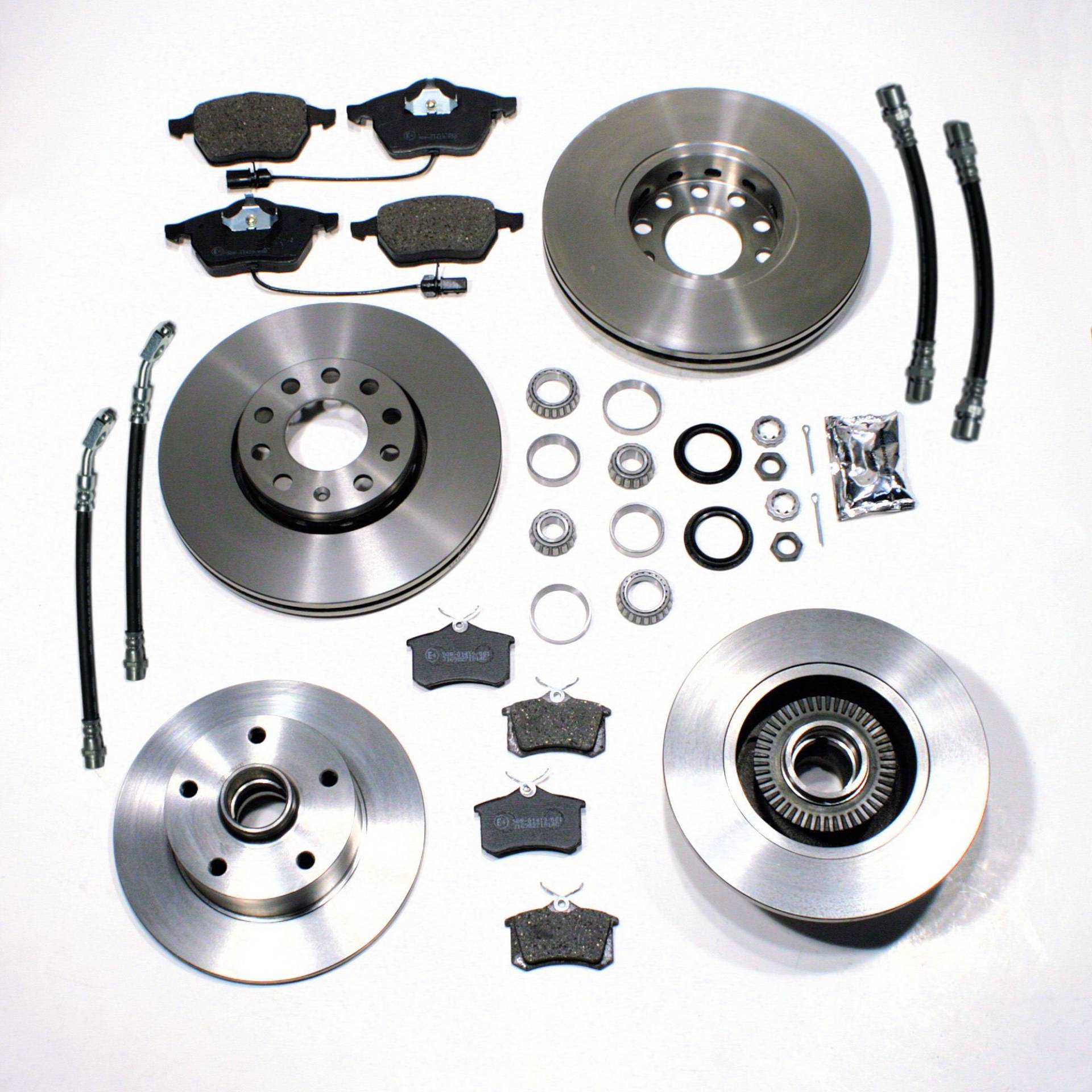 Bremsscheiben/Bremsen + Bremsbeläge vorne + Bremsscheiben mit ABS Ringen + Bremsbeläge Radlager hinten + Bremsschläuche vorne + hinten Bremsscheiben/Bremsen + Bremsbeläge vorne + Bremsscheiben mit ABS Ringen + Bremsbeläge Radlager hinten + Bremsschläuche vorne + hinten von Autoparts-Online