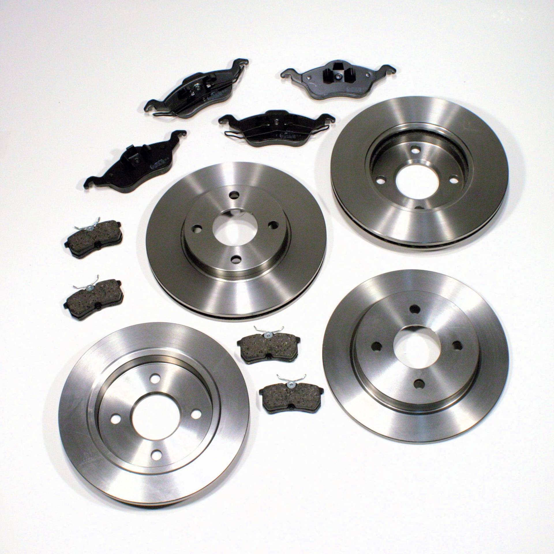 Bremsscheiben Set vorne + hinten Bremsscheiben Set vorne + hinten von Autoparts-Online