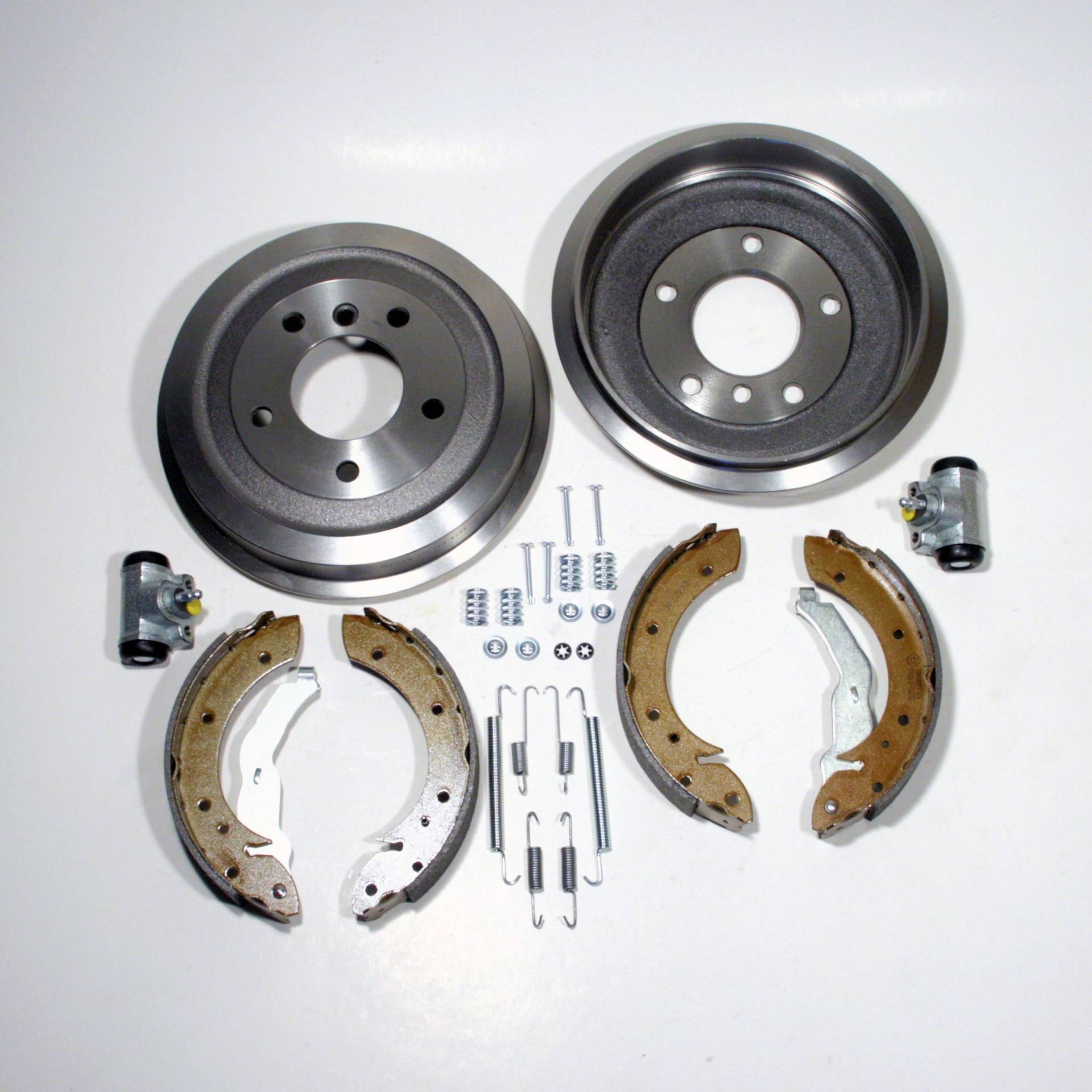 Bremstrommel/Bremsen Kit hinten Bremstrommel/Bremsen Kit hinten von Autoparts-Online