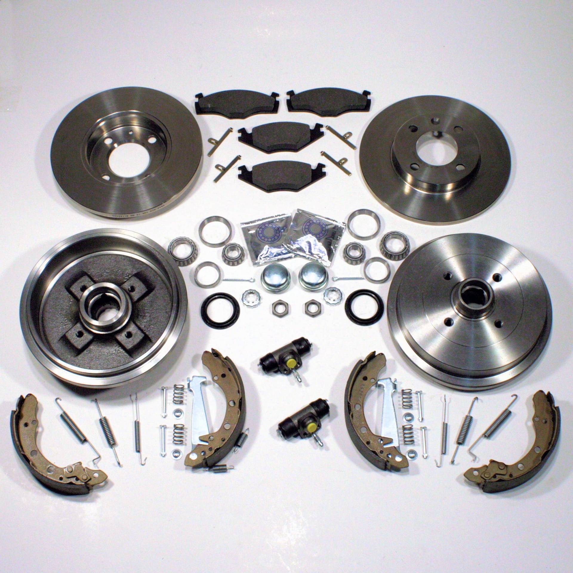Bremsen komplett Set vorne + hinten Bremsen komplett Set vorne + hinten von Autoparts-Online