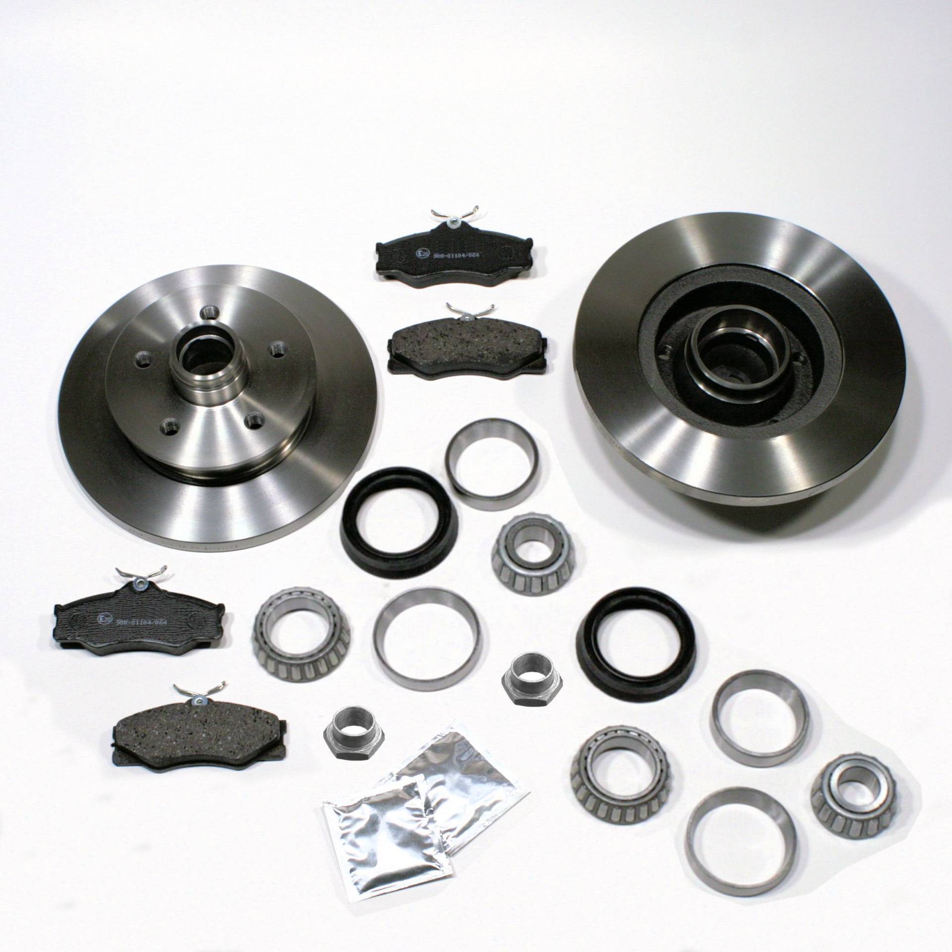 Bremsscheiben/Bremsen + Bremsbeläge + 2 x Radlager vorne Bremsscheiben/Bremsen + Bremsbeläge + 2 x Radlager vorne von Autoparts-Online