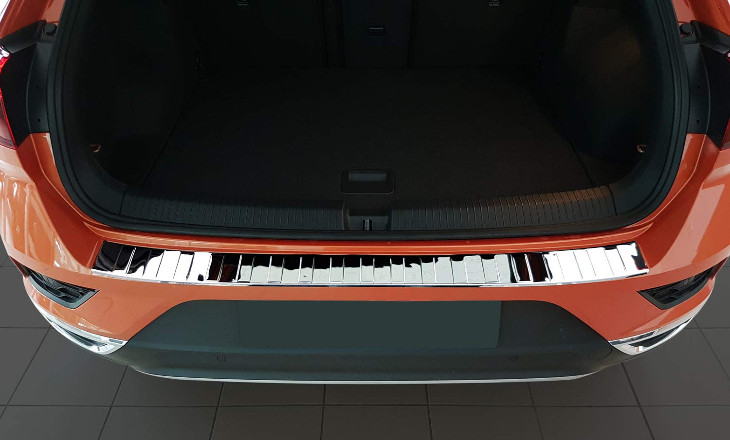 Chrom Edelstahl Heckstoßstangenschutz kompatibel mit Volkswagen T-Roc 2017- inkl. Cabrio - 'Ribs' von Avisa