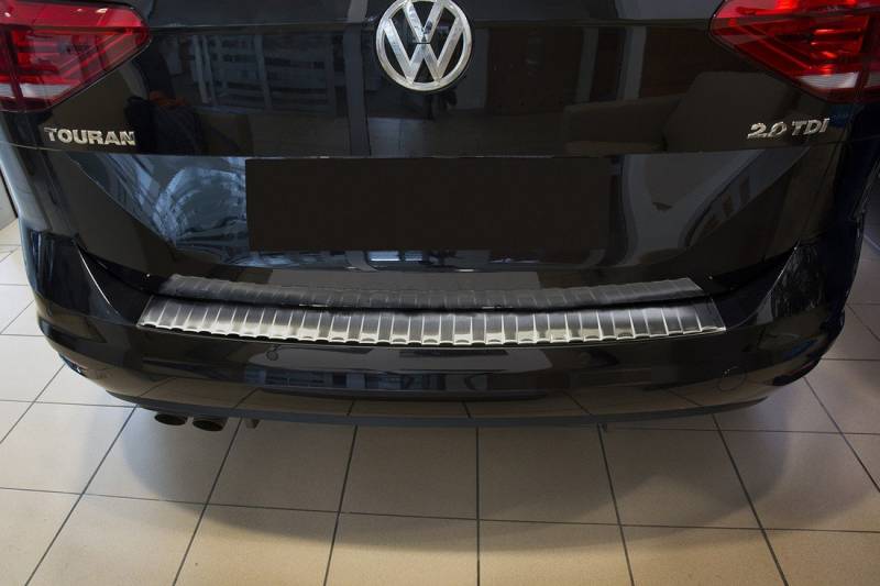 Avisa Edelstahl Heckstoßstangenschutz kompatibel mit Volkswagen Touran III 2015- inkl. R-Line 'Ribs' von Avisa