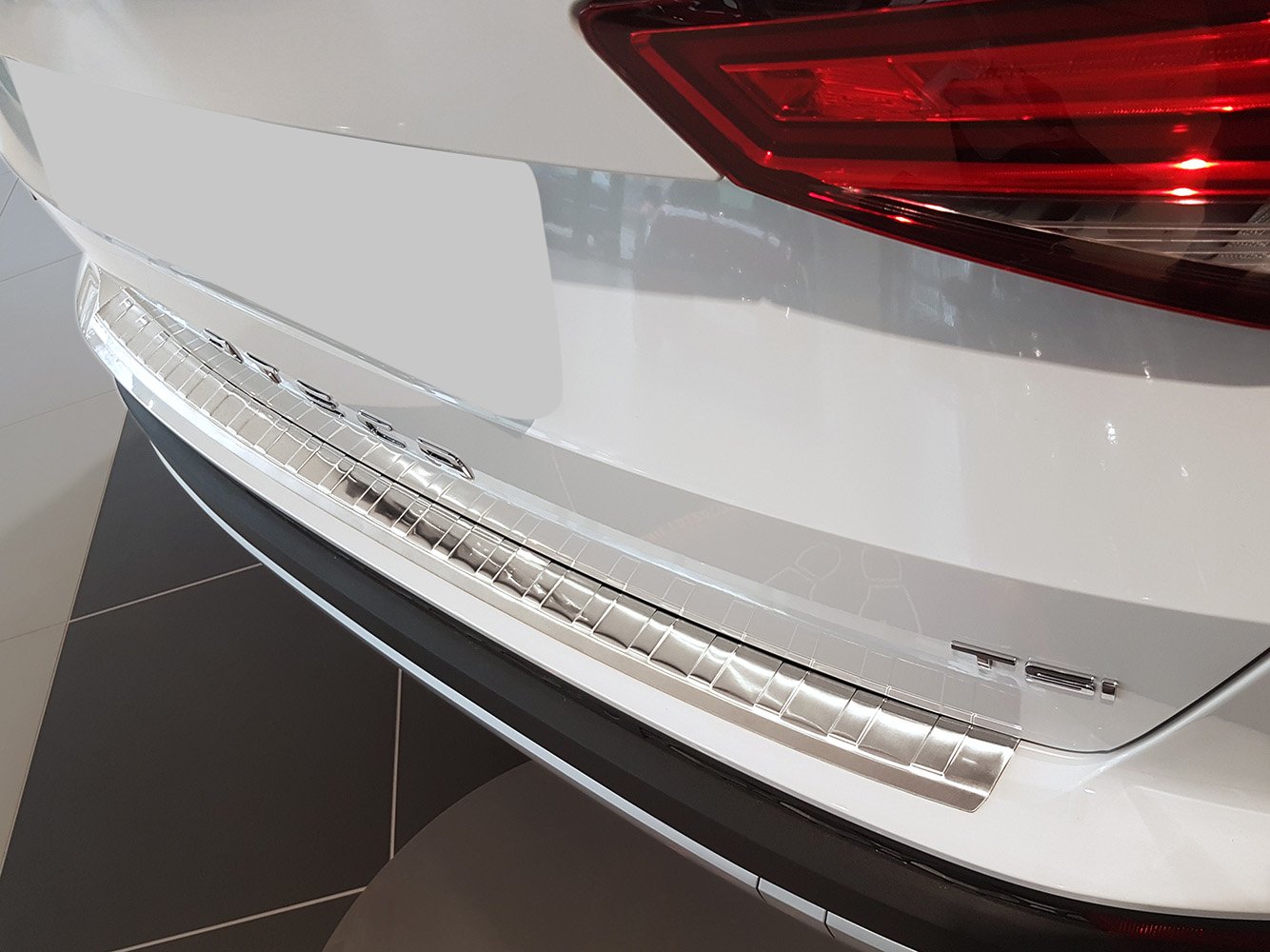 Avisa Edelstahl Heckstoßstangenschutz kompatibel mit Seat Ateca 2016-2020 & FL 2020- 'Ribs' Avisa Edelstahl Heckstoßstangenschutz kompatibel mit Seat Ateca 2016-2020 & FL 2020- 'Ribs' von Avisa