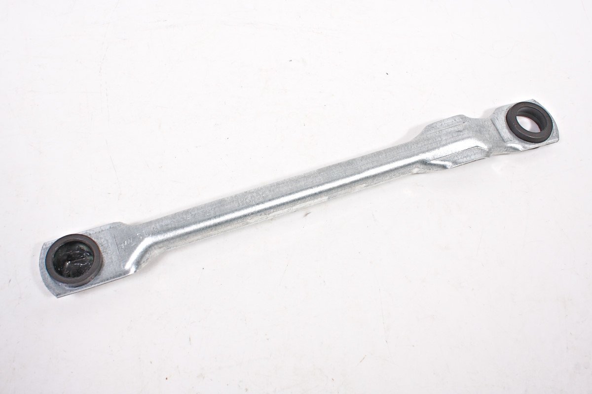 BMW 5er-Serie E39 OEM Original Antriebsstangen-Schaltstangen-Wischersystem 1995–2003 BMW 5er-Serie E39 OEM Original Antriebsstangen-Schaltstangen-Wischersystem 1995–2003 von BMW