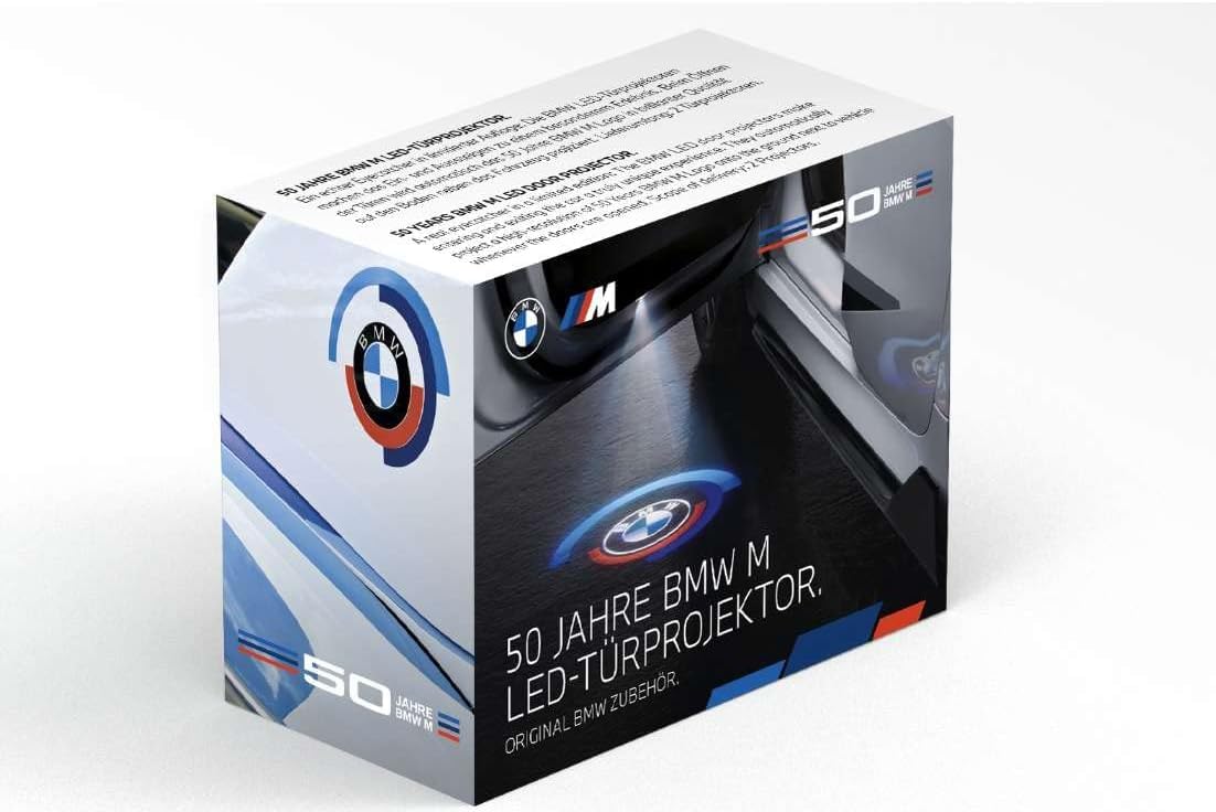 BMW Original M 50 Jahre LED-Türprojektoren, 50 mm, passend für F40 F44 G42 G87 63315A64018 BMW Original M 50 Jahre LED-Türprojektoren, 50 mm, passend für F40 F44 G42 G87 63315A64018 von BMW