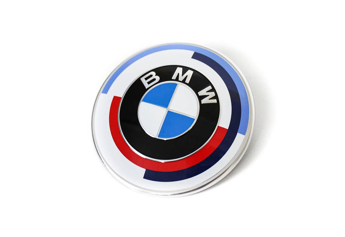 BMW Original-Anstecker 50 Jahre M 82 mm Durchmesser 51148087188 von BMW