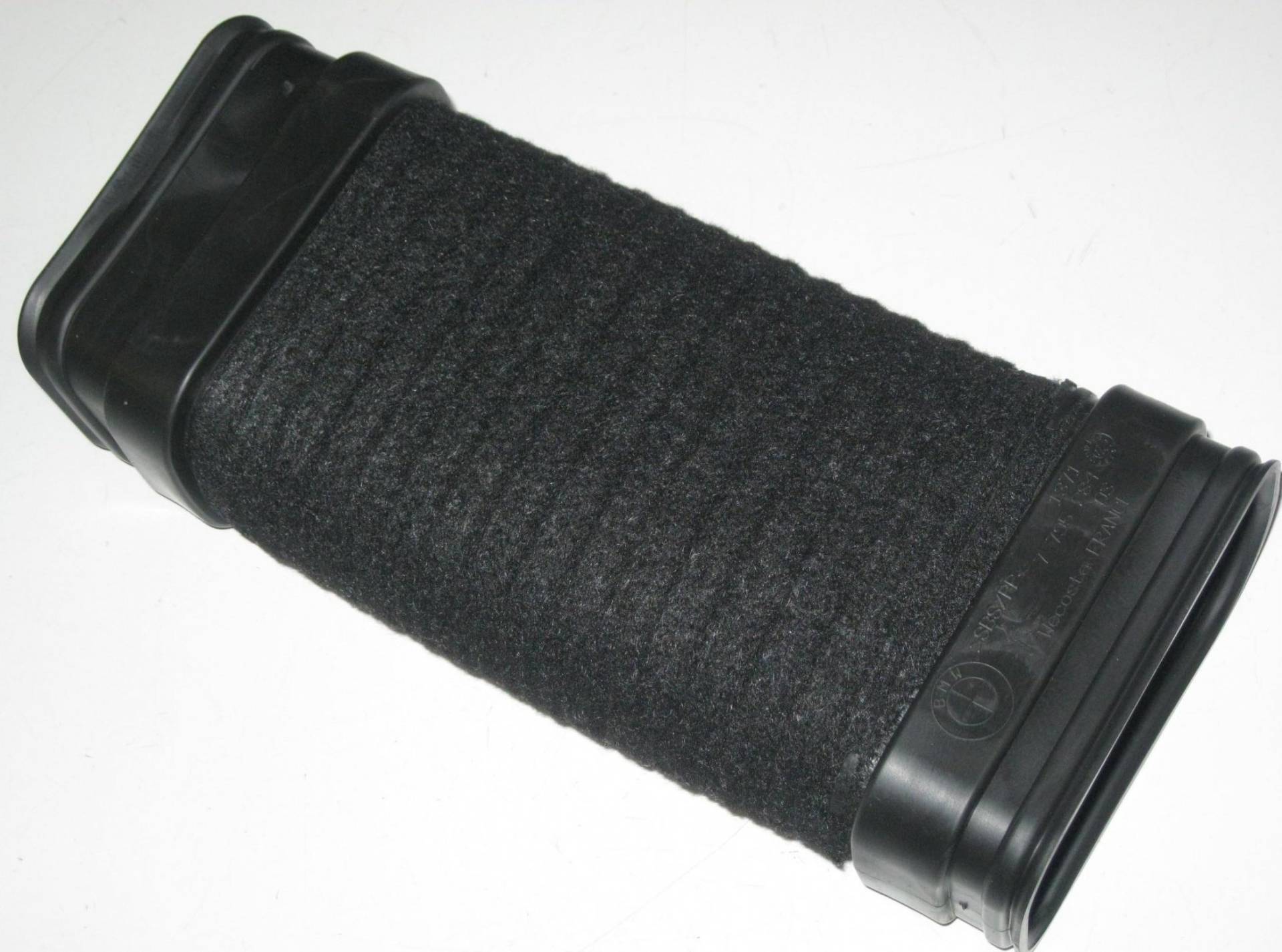 E90 E91 M47 N2 Engine Air Intake Hose Pipe 7795284 13717795284 E90 E91 M47 N2 Engine Air Intake Hose Pipe 7795284 13717795284 von Unbekannt
