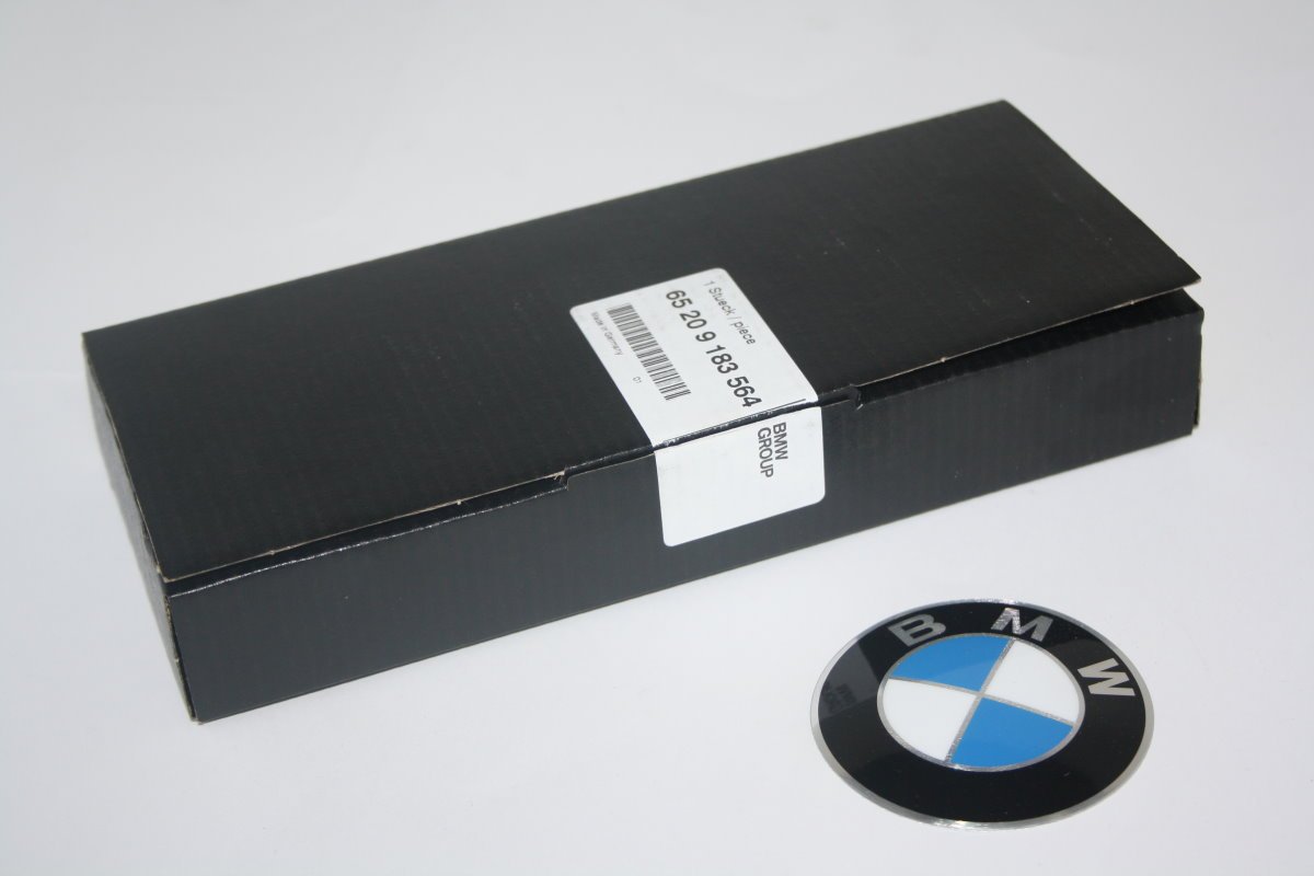 Original Antennenverstärker Diversity 868 MHZ 5er Für alle E61 Touring Original Antennenverstärker Diversity 868 MHZ 5er Für alle E61 Touring von BMW