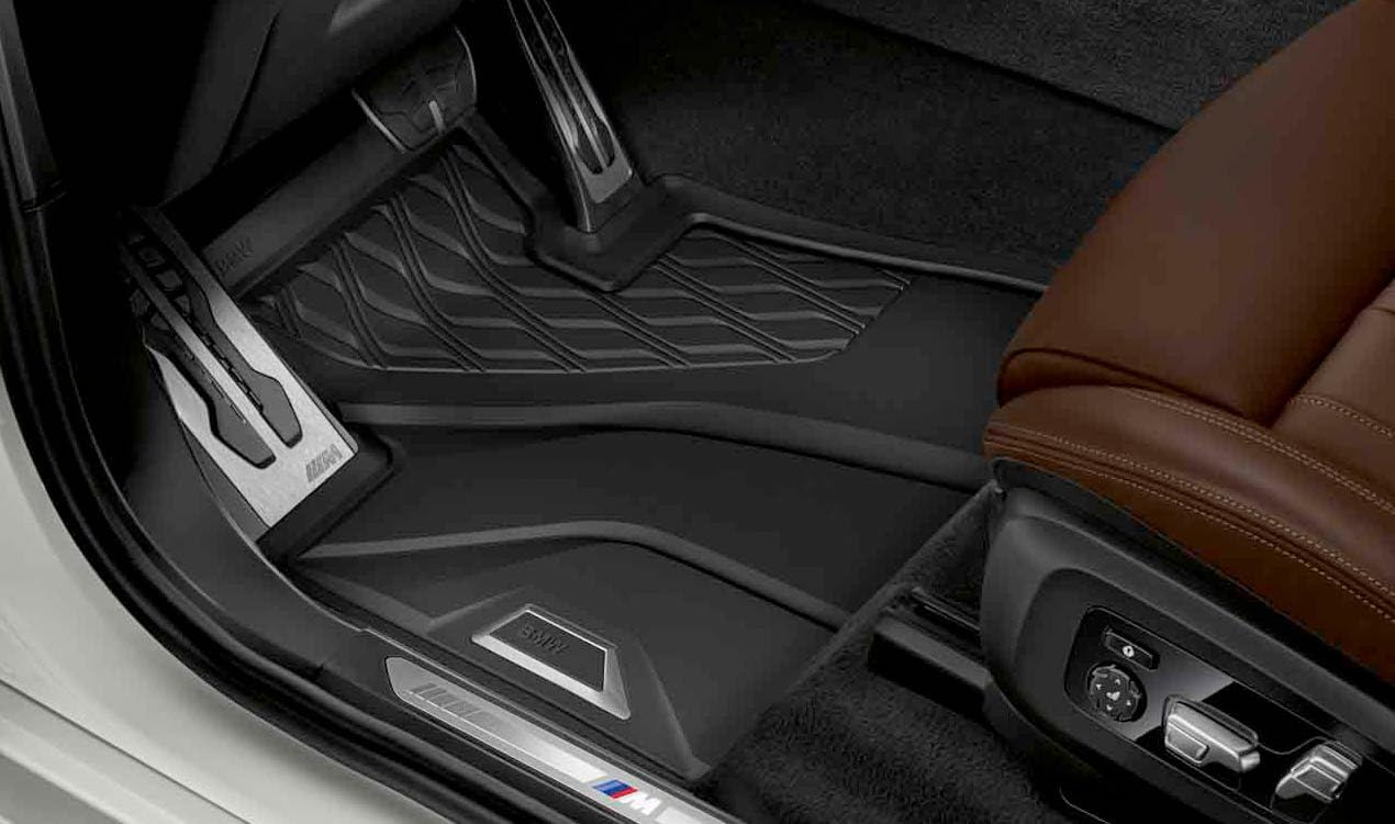 Original BMW Allwetter Fußmatten vorne X5 G05 X6 G06 X7 G07 XM G09 und EIN Einkaufschip Original BMW Allwetter Fußmatten vorne X5 G05 X6 G06 X7 G07 XM G09 und EIN Einkaufschip von BMW