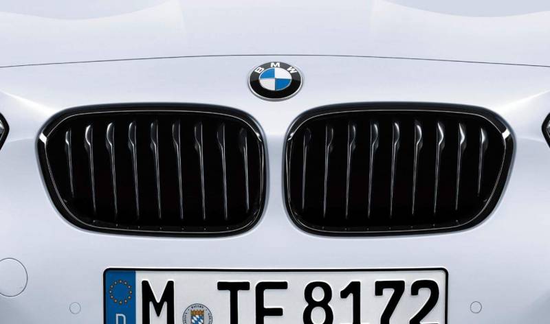 BMW Original Frontziergitter Set M Performance schwarz für 1er F20 LCI F21 LCI - Facelift von BMW