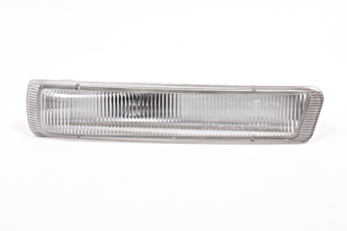 Z3 E36 Frontstoßstange Linke Seite Reflektor 63148400409 8400409 Neues Echtes Z3 E36 Frontstoßstange Linke Seite Reflektor 63148400409 8400409 Neues Echtes von BMW