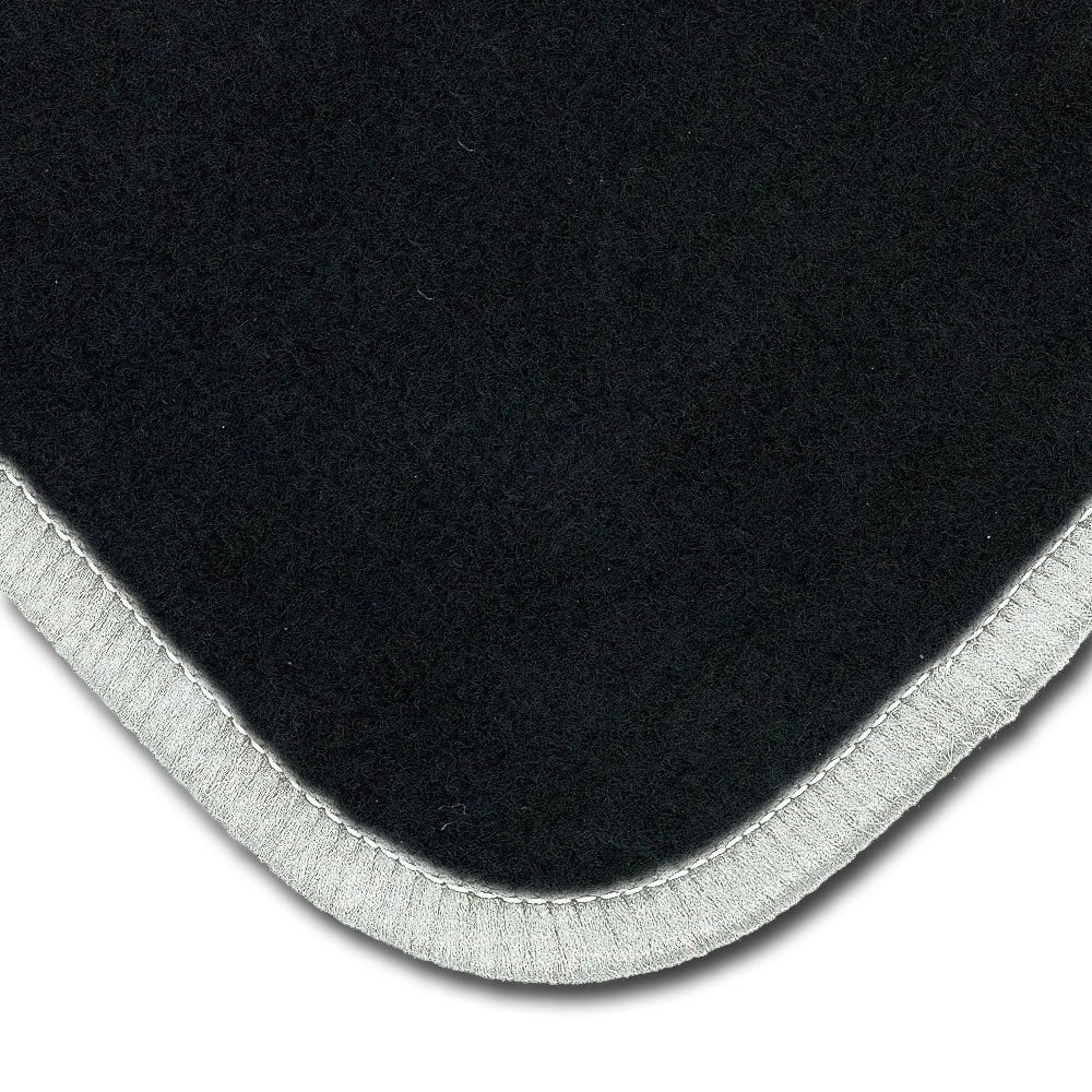 Bär-AfC Auto Fußmatten Classic passend für Seat Leon 1P 2008-2015, Autoteppiche Nadelvlies Schwarz, Rand Kettelung Weiß, Set 4-teilig, SE03428a von Bär-AfC