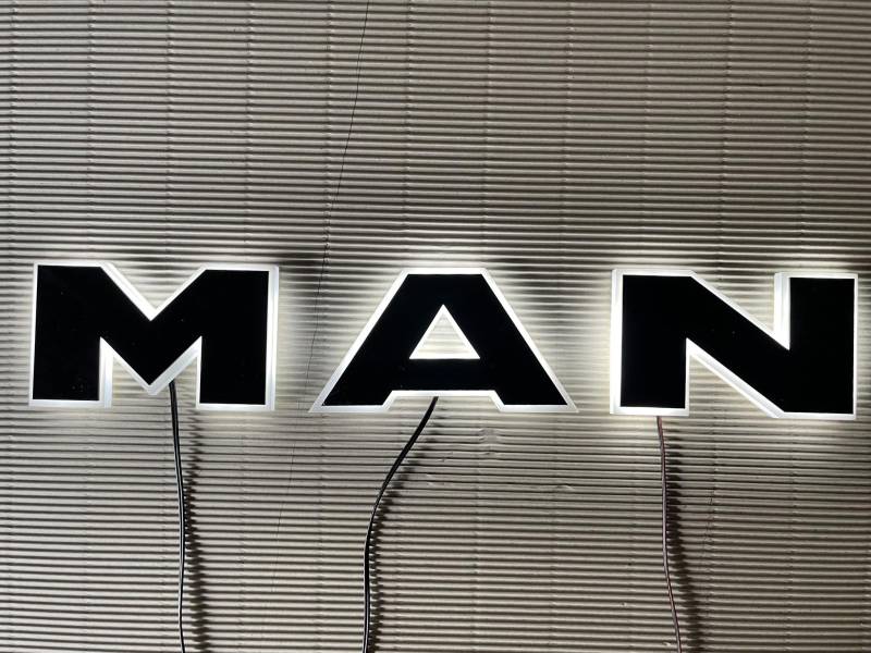Best Trucks Europe Man LED-Frontlogo von Best Trucks Europe