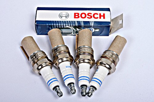 4X ORIGINAL BOSCH ZÜNDKERZEN BOSCH KERZEN 0 242 235 664 ZÜNDKERZE WR7LTC / 2 4X ORIGINAL BOSCH ZÜNDKERZEN BOSCH KERZEN 0 242 235 664 ZÜNDKERZE WR7LTC / 2 von Bosch Automotive