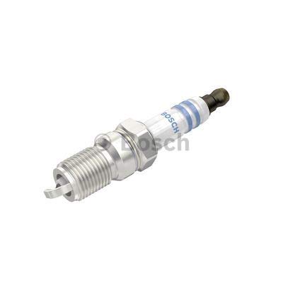 4x BOSCH HR8DPP15V 0242229652 Zündkerze für FORD FOCUS 2 MONDEO 3 TRANSIT C-MAX 4x BOSCH HR8DPP15V 0242229652 Zündkerze für FORD FOCUS 2 MONDEO 3 TRANSIT C-MAX von Bosch