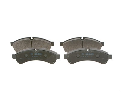 Bosch Bremsbeläge hinten (Satz) [Hersteller-Nr. 0986494335] für Iveco von Bosch
