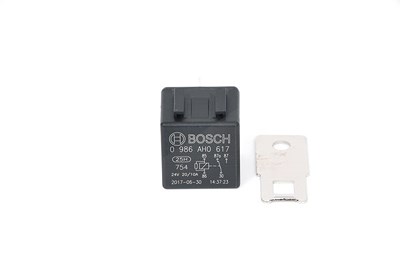 Bosch Relais, Arbeitsstrom [Hersteller-Nr. 0986AH0617] von Bosch