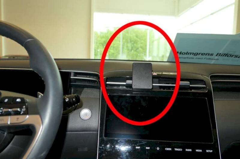 Brodit | ProClip Fahrzeughalter 855764 | Made IN Sweden | Mittelbefestigung | für linkslenkende Fahrzeuge | passt Gerätehalter, Schwarz von Brodit