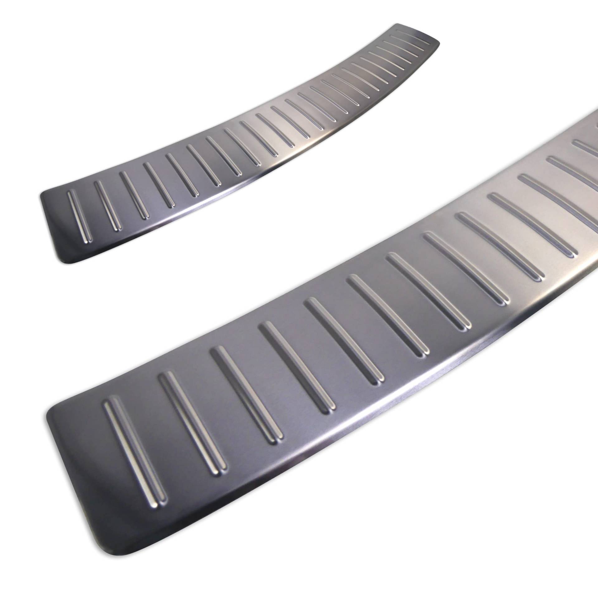 CHROMEMASTER - Ladekantenschutz Stoßstangenschutz - Kompatibel mit Ford Kuga 2008-2013 | Gebürsteter Edelstahl, Silber matt - Lackschutzleiste Sichert den Heckstoßfänger vor Kratzern CHROMEMASTER - Ladekantenschutz Stoßstangenschutz - Kompatibel mit Ford Kuga 2008-2013 | Gebürsteter Edelstahl, Silber matt - Lackschutzleiste Sichert den Heckstoßfänger vor Kratzern von CHROMEMASTER
